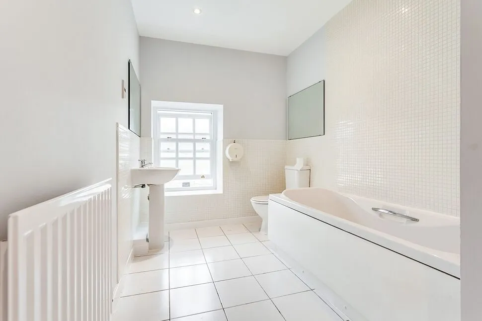 Chaloner Grove, Wakefield, West Yorkshire, WF1, photo 8