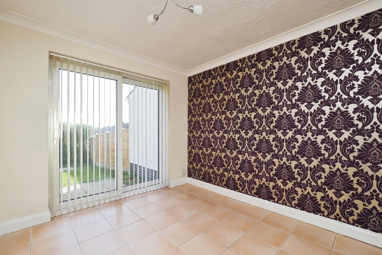 Thistledown Road, Clifton, Nottingham, NG11, photo 4