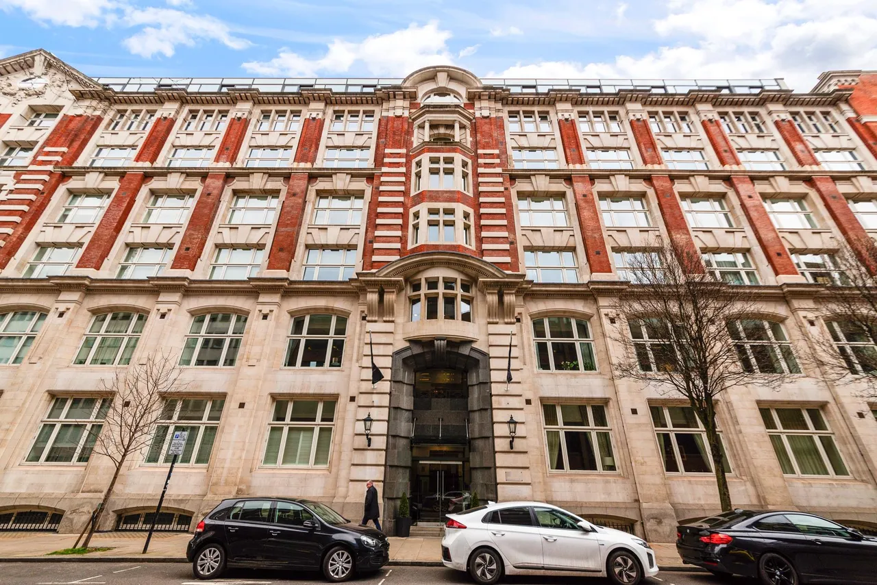 Leman Street, E1, photo 16
