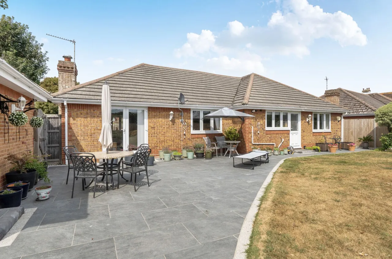 Woodstock Gardens, Aldwick, PO21, photo 4