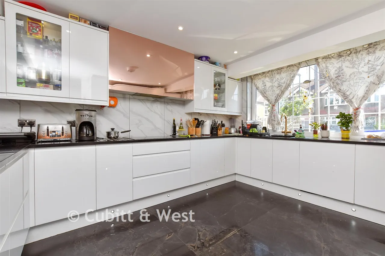 Elmwood Close, Wallington, SM6, photo 5