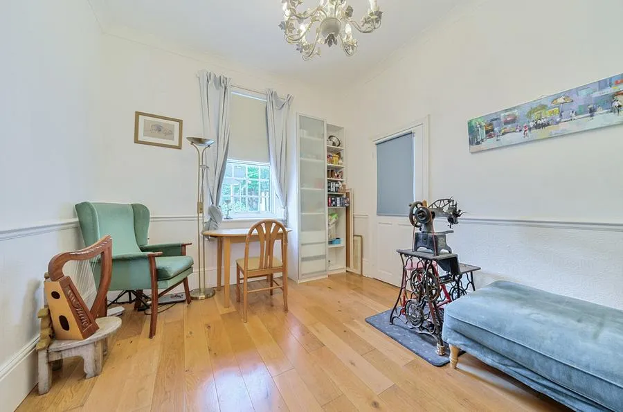 South Street, Tarring, BN14, photo 24