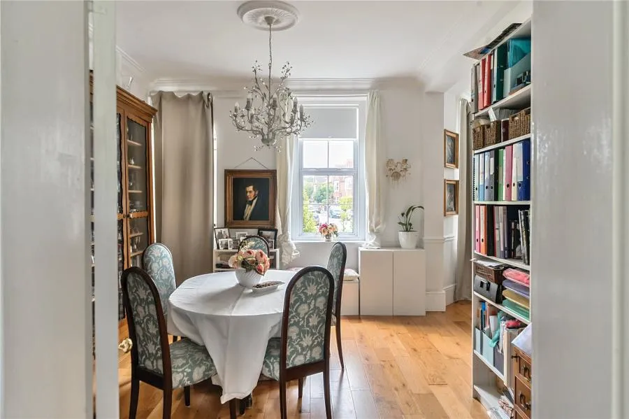 South Street, Tarring, BN14, photo 4