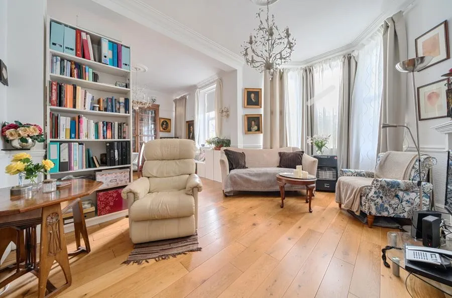 South Street, Tarring, BN14, photo 3