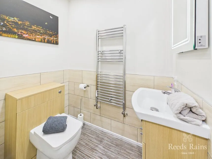 Albemarle Crescent, Scarborough, YO11, photo 15