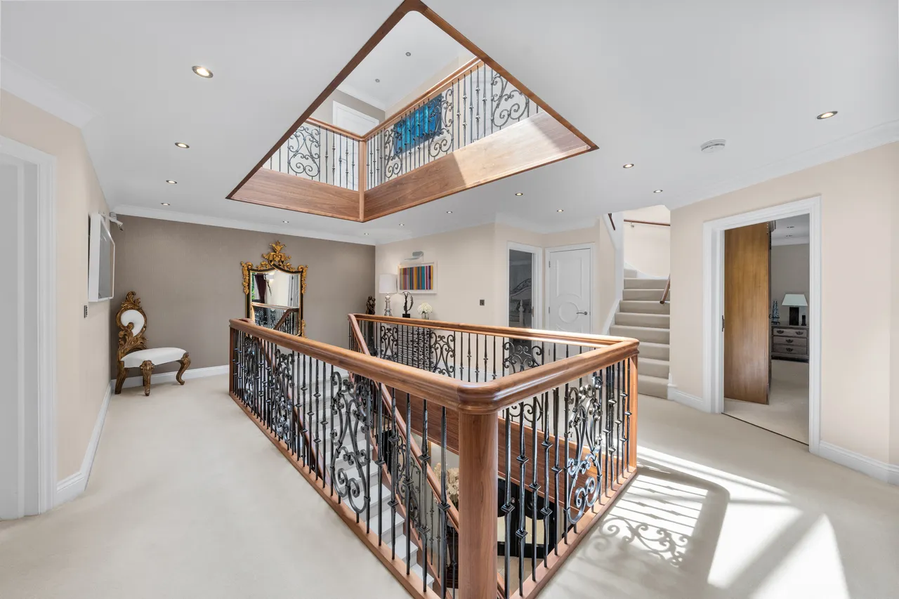 Woodland Way, Kingswood, Surrey, photo 12