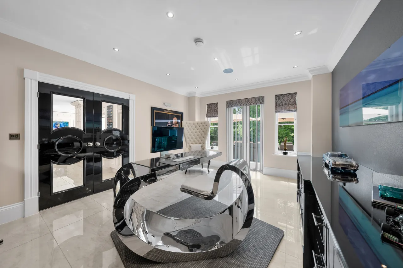 Woodland Way, Kingswood, Surrey, photo 11