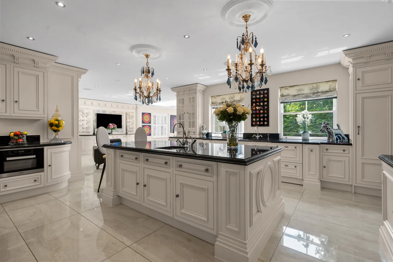 Woodland Way, Kingswood, Surrey, photo 4