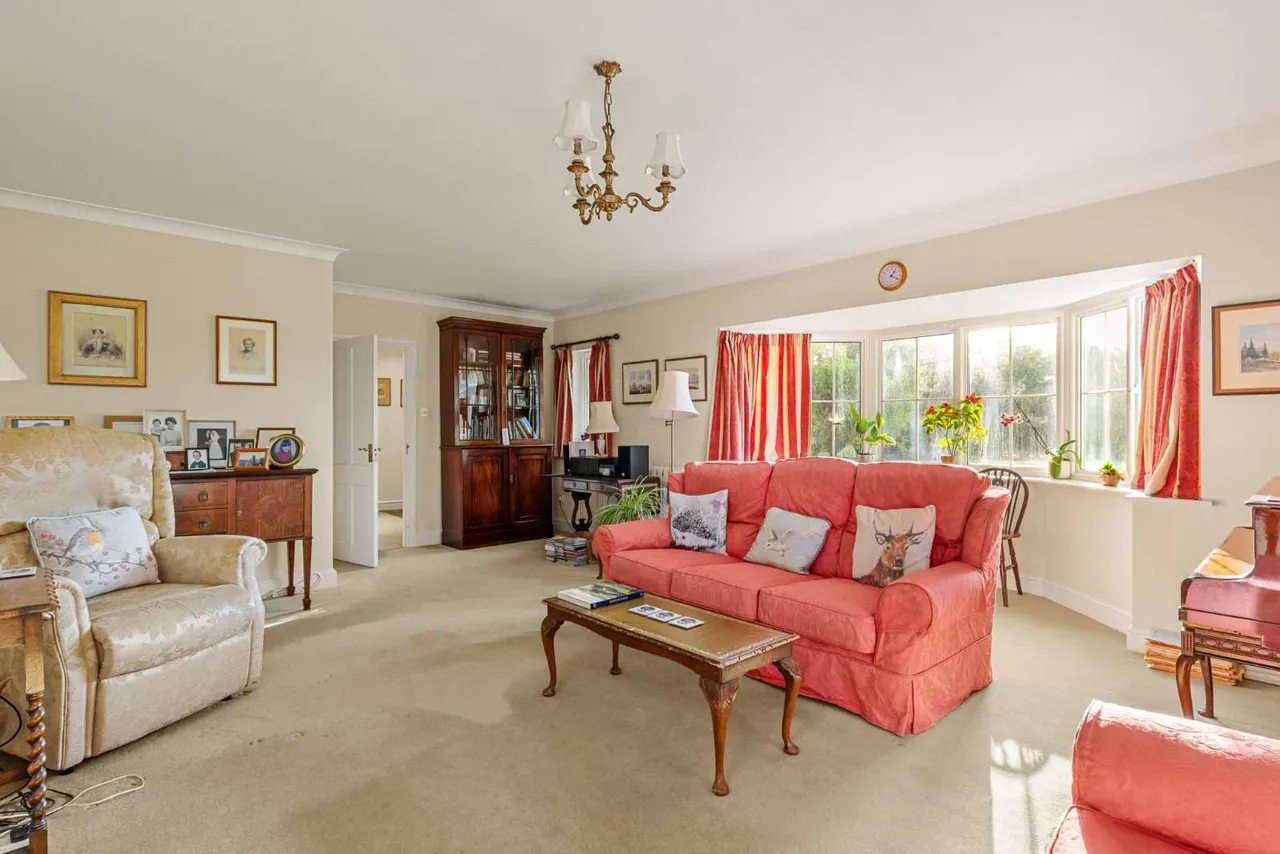 Woolmer Lane, Bramshott, Liphook, Hampshire, GU30 7RD, photo 5