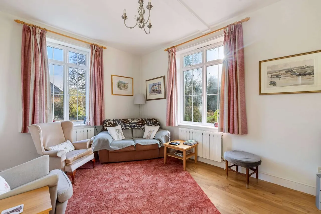Woolmer Lane, Bramshott, Liphook, Hampshire, GU30 7RD, photo 10