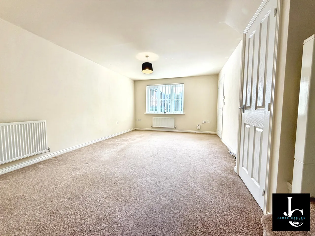 St. Georges Avenue, St. Georges, TF2, photo 3
