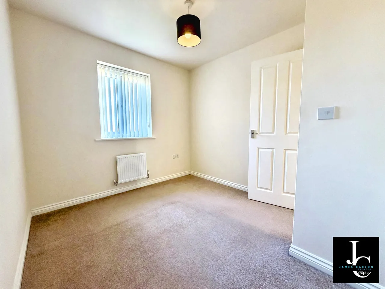 St. Georges Avenue, St. Georges, TF2, photo 8