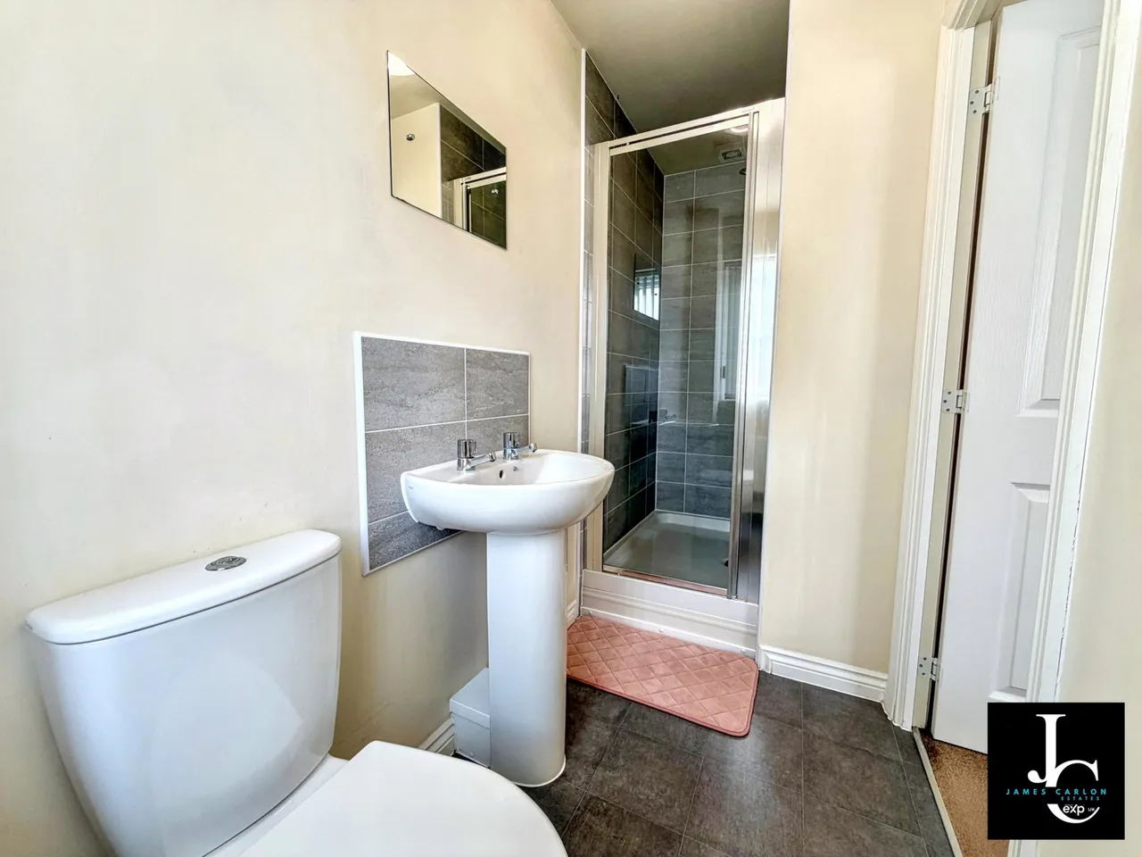 St. Georges Avenue, St. Georges, TF2, photo 6