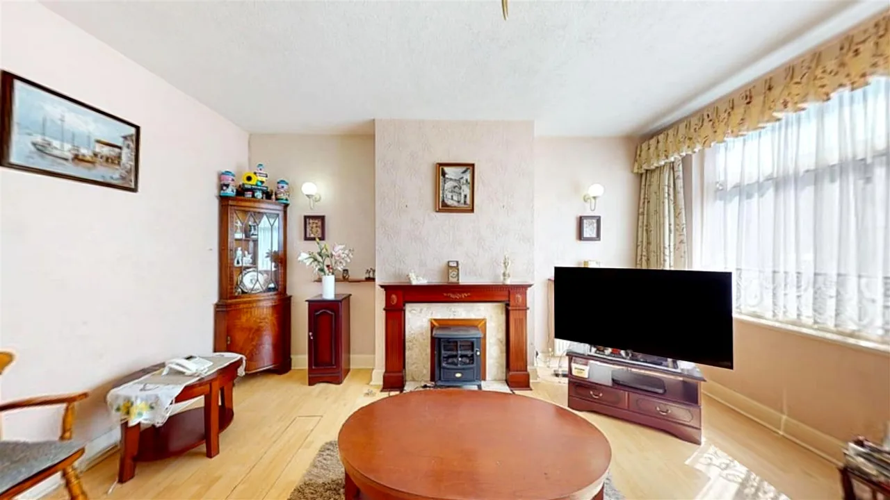 Holland Road, Wembley, HA0, photo 3