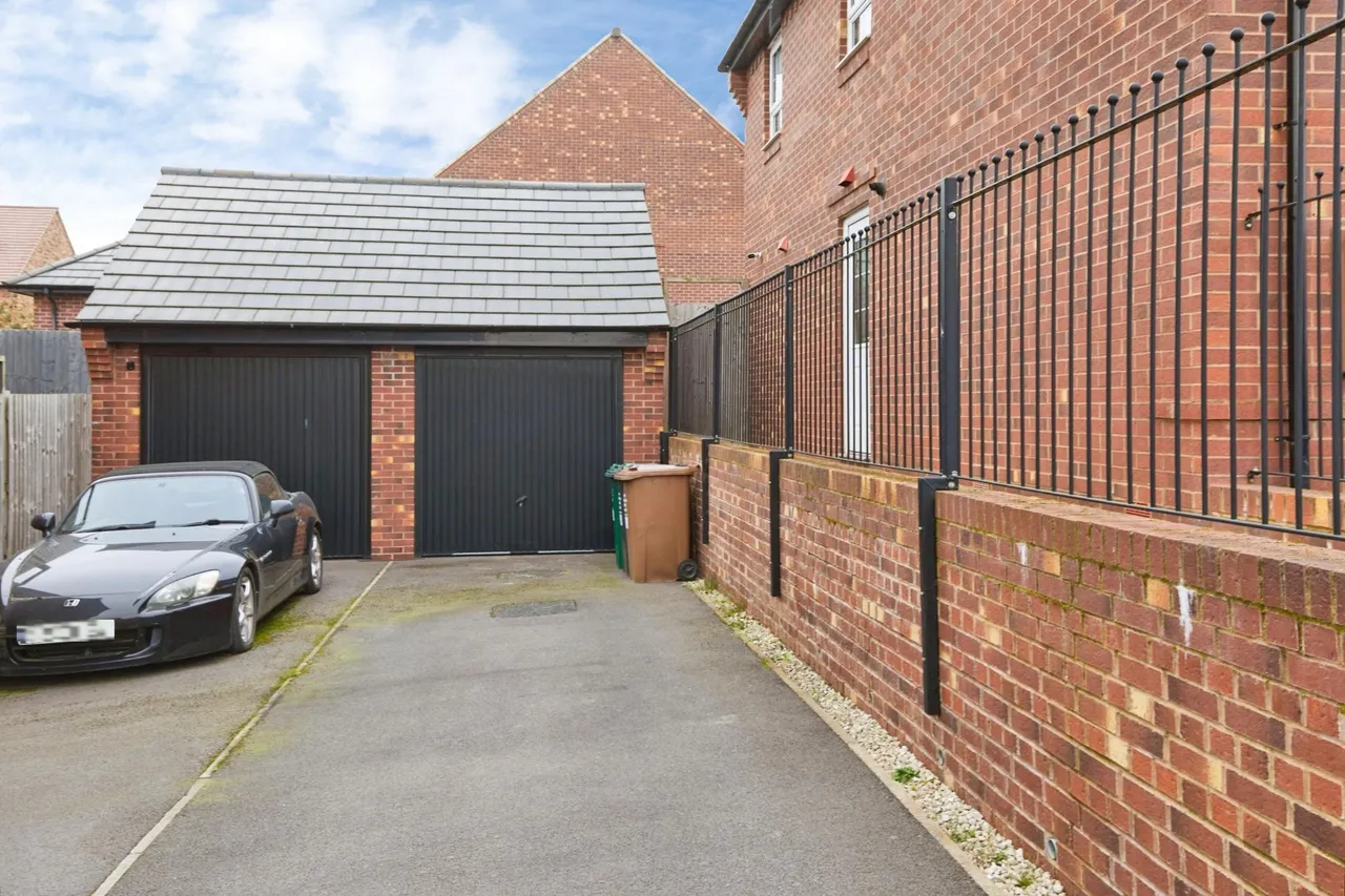 Hargate Lane, Newton Solney, DE15, photo 21