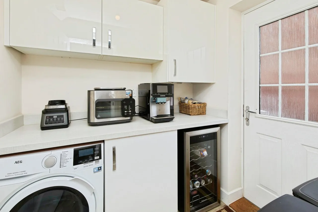 Hargate Lane, Newton Solney, DE15, photo 8