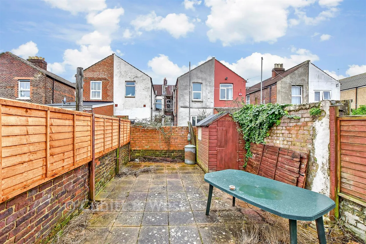 Eton Road, Southsea, PO5, photo 9