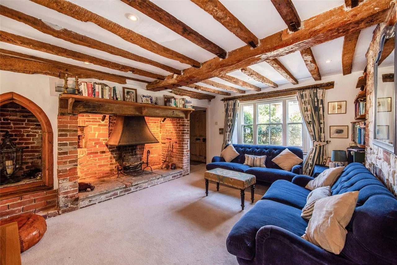 East Street, Amberley, BN18, photo 4