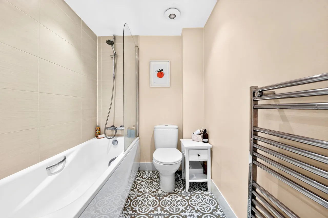 Ferme Park Road, London, N4, photo 12