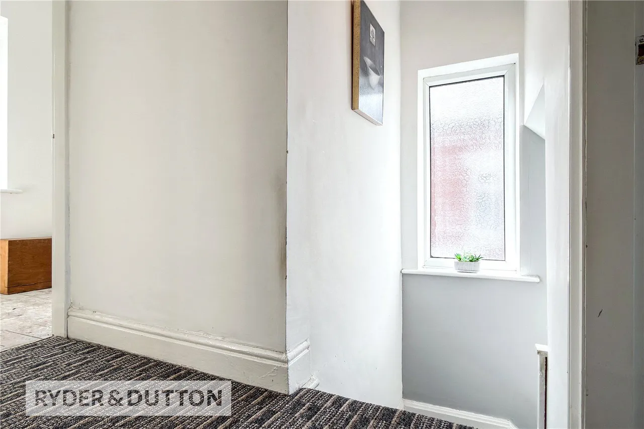 Southerly Crescent, New Moston, M40, photo 8