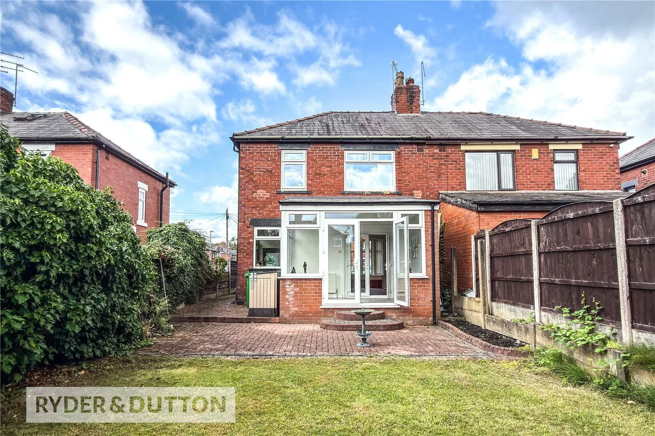 Southerly Crescent, New Moston, M40, photo 16