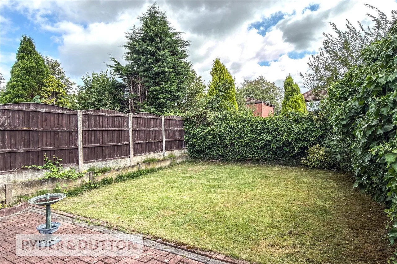 Southerly Crescent, New Moston, M40, photo 14