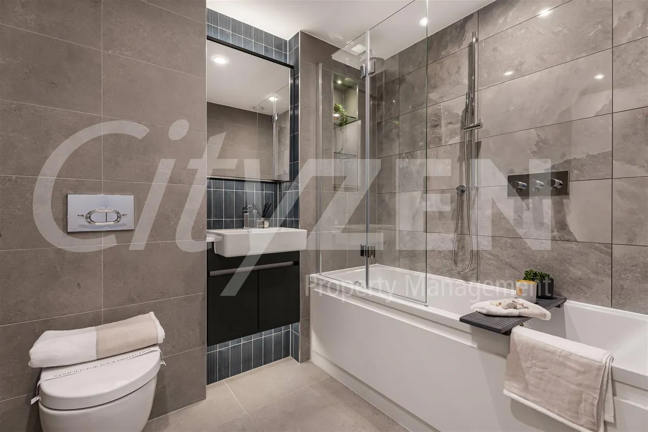 Brigadier Walk, London, SE18, photo 20