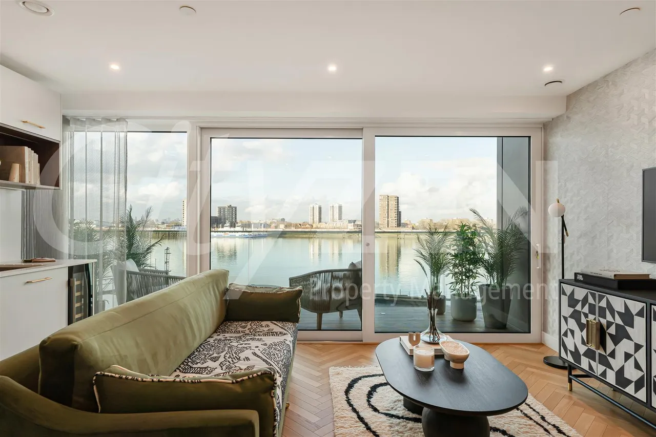 Brigadier Walk, London, SE18, photo 11