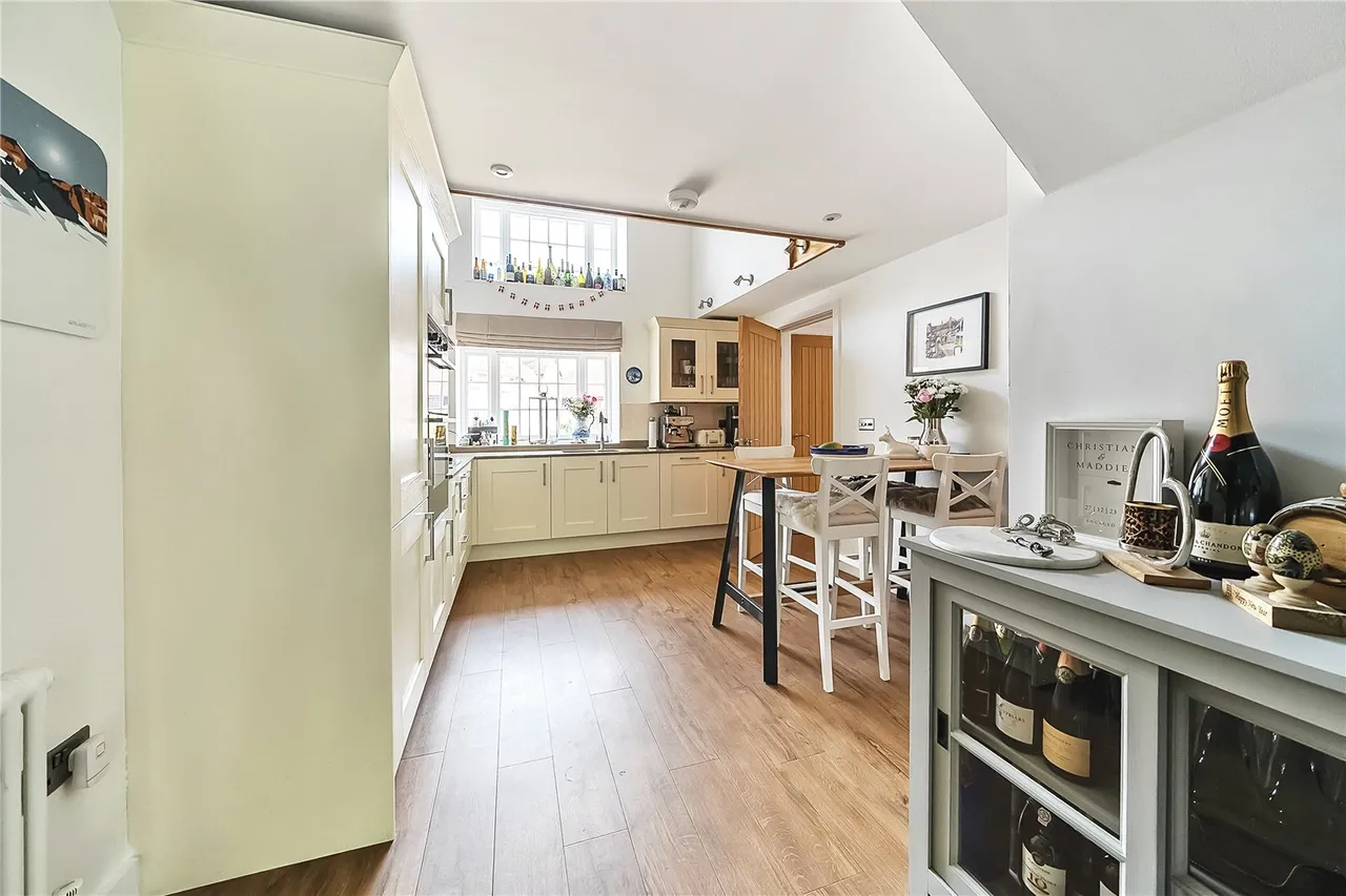 Ryebridge Lane, Upper Froyle, GU34, photo 16
