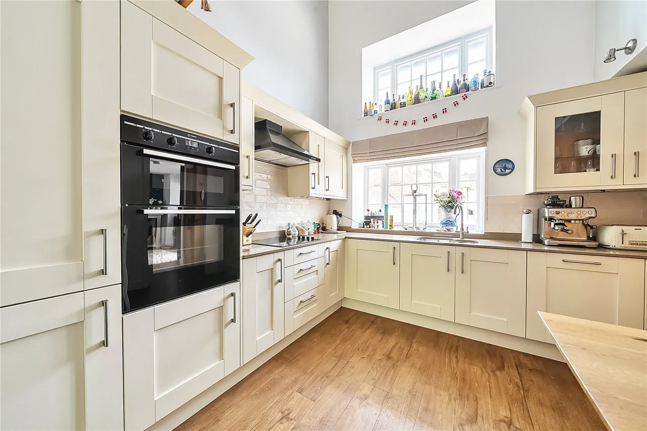 Ryebridge Lane, Upper Froyle, GU34, photo 7