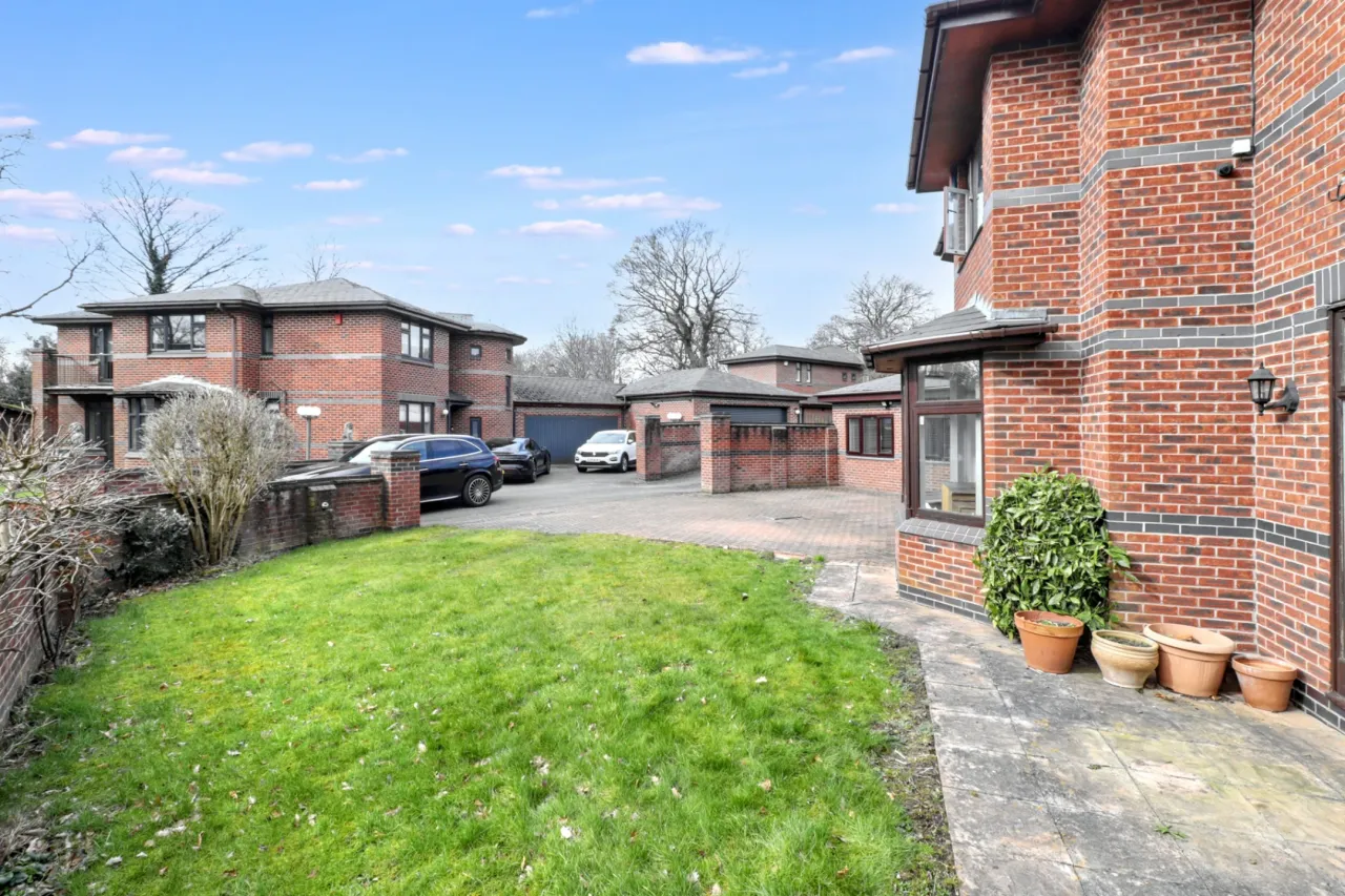 Etruria Road, Newcastle, photo 41