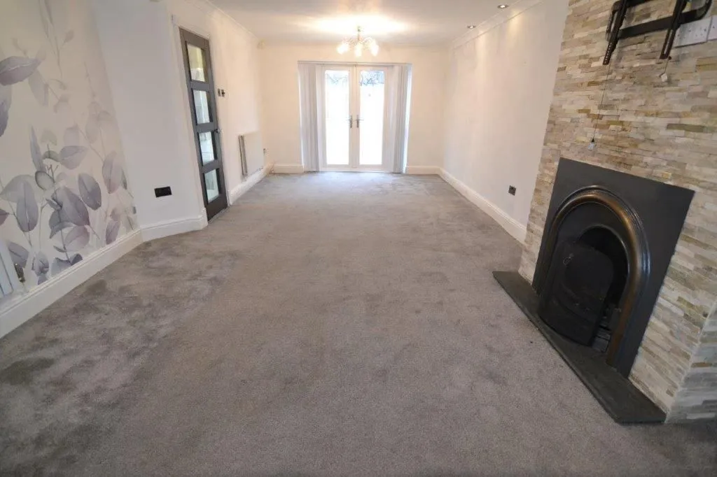 Acacia Drive, Bilston, West Midlands, WV14 9TL, photo 4