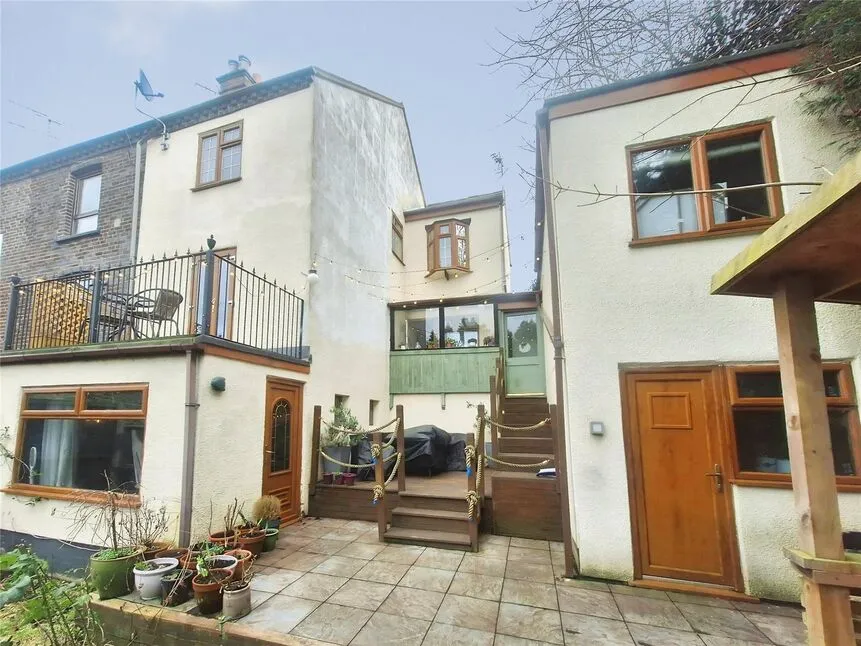 Castle Road, Hartshill, Warwickshire, CV10, photo 7