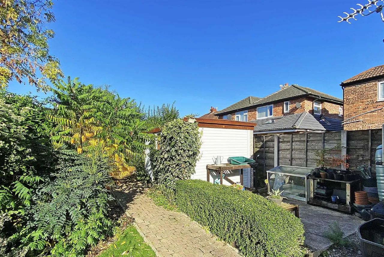 Gerrard Avenue, Timperley, Cheshire WA15 6HS, photo 26