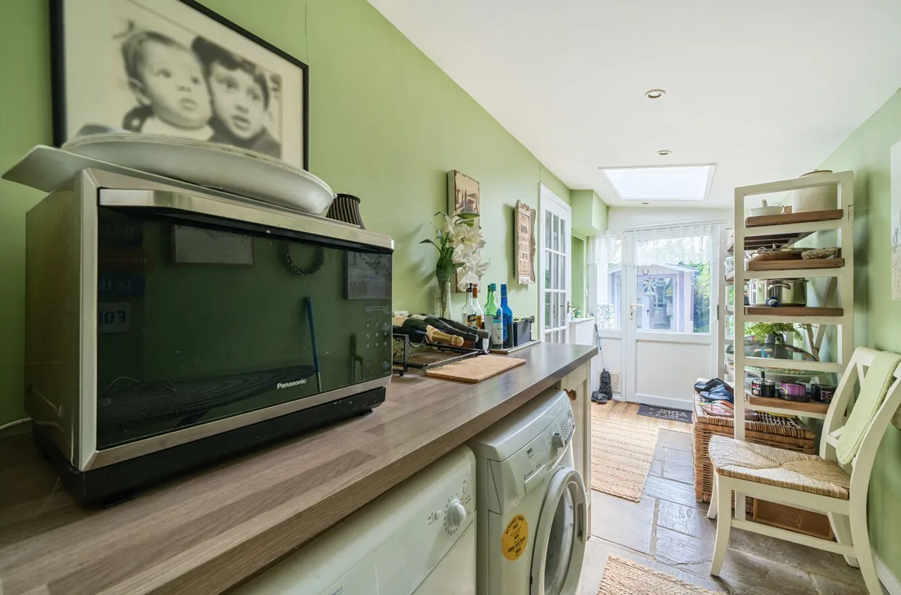 Beach Gardens, Selsey, PO20, photo 10