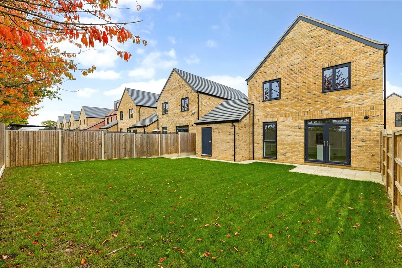 Southfields, Conrad Road, Witham, CM8, photo 11