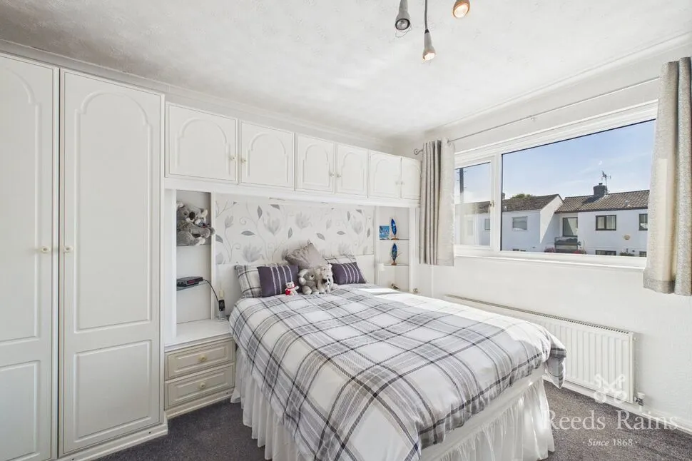 St. Marys Close, Hale Village, L24, photo 10