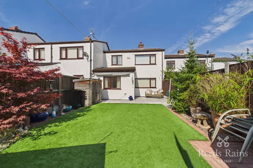 3 bed house for sale, St. Marys Close, Hale Village, L24