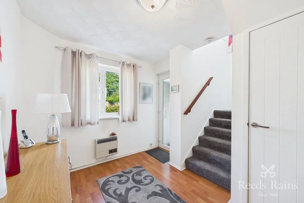 St. Marys Close, Hale Village, L24, photo 17