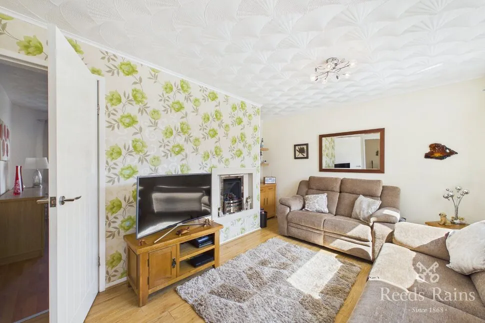St. Marys Close, Hale Village, L24, photo 16
