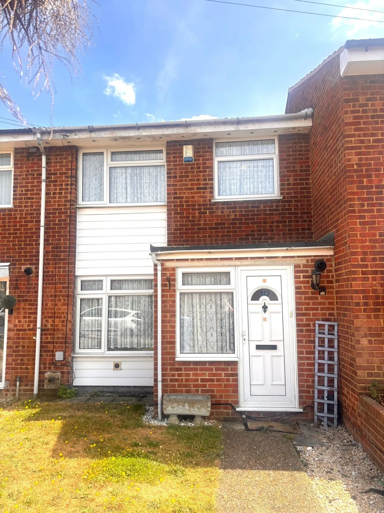 3 bed house to rent — Lavender Court, Sittingbourne
