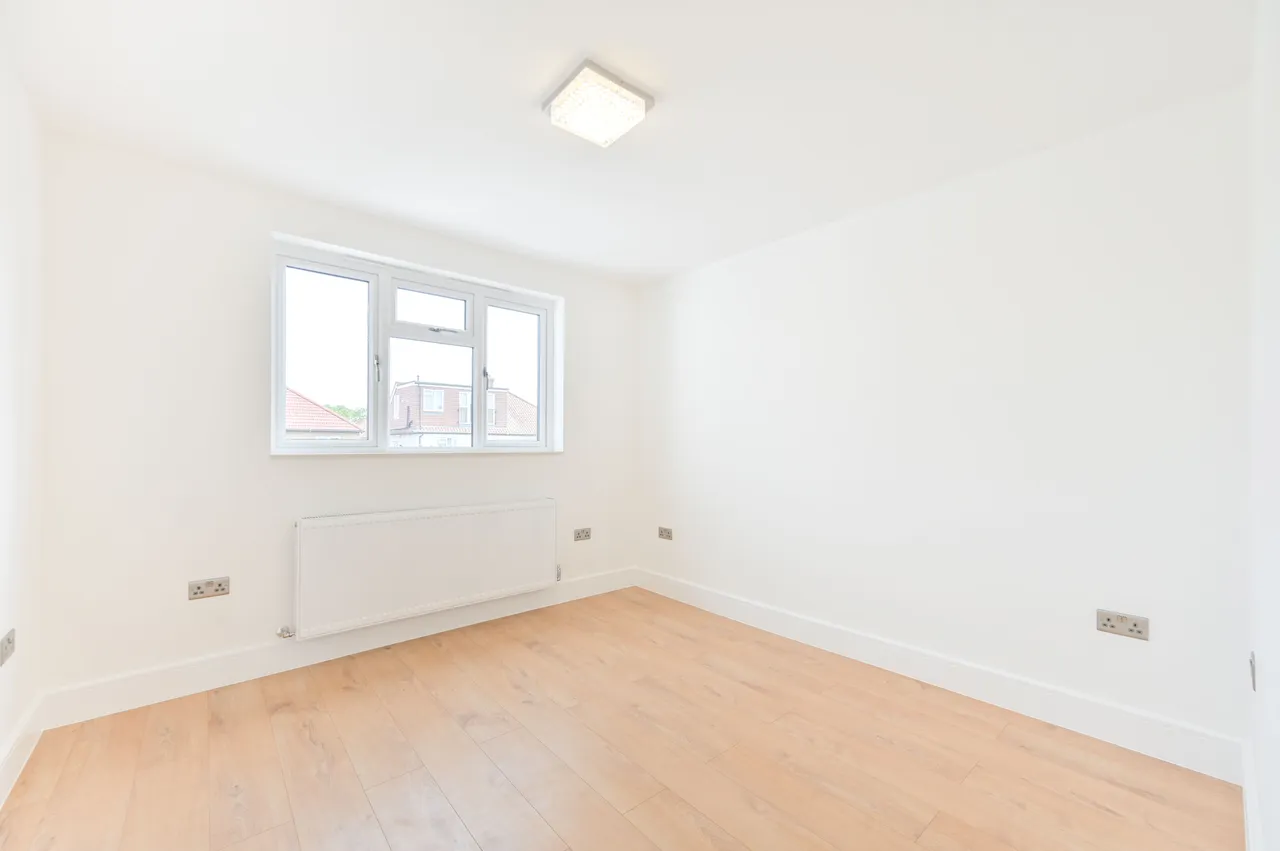 126 Fleetwood Road, London, photo 9