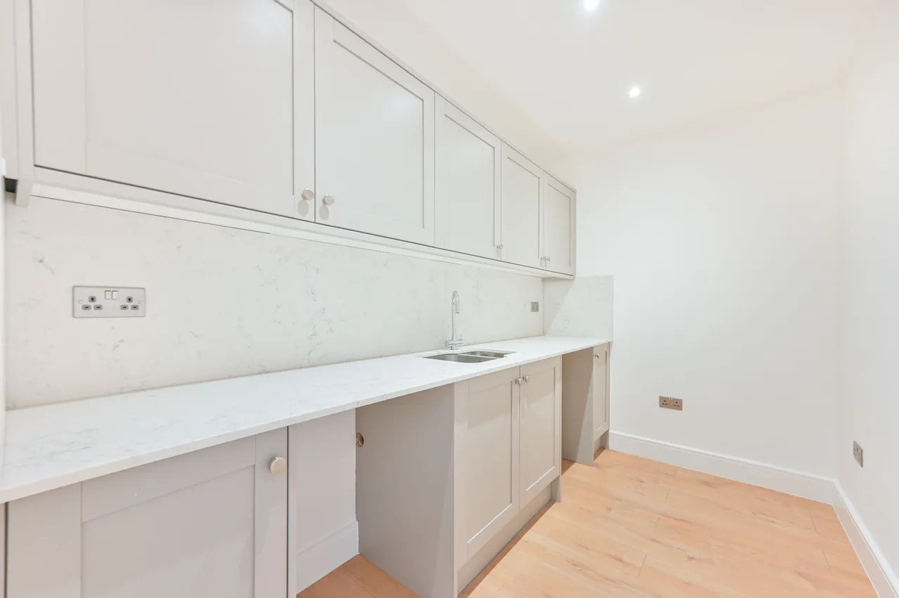126 Fleetwood Road, London, photo 10