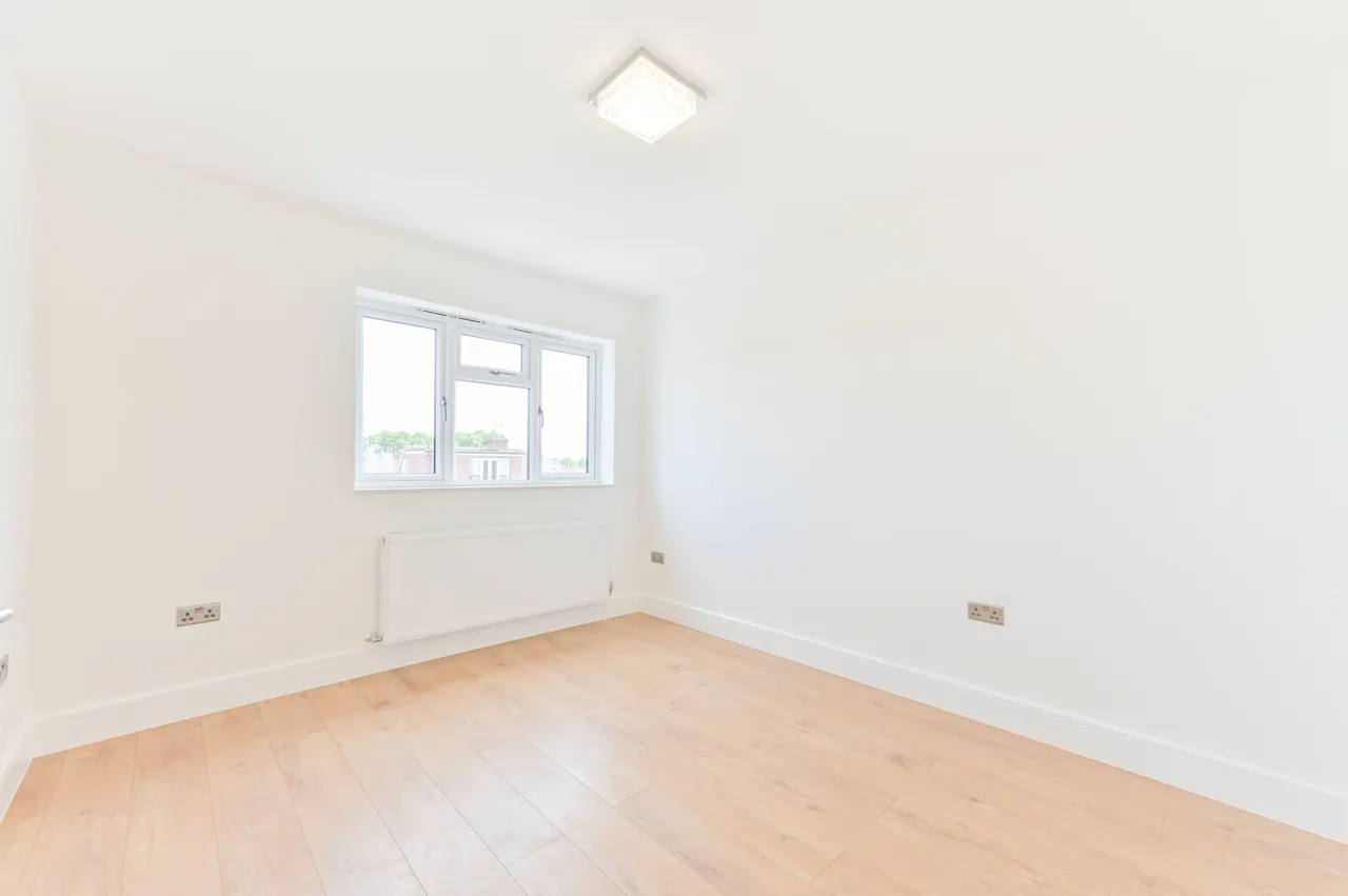 126 Fleetwood Road, London, photo 4