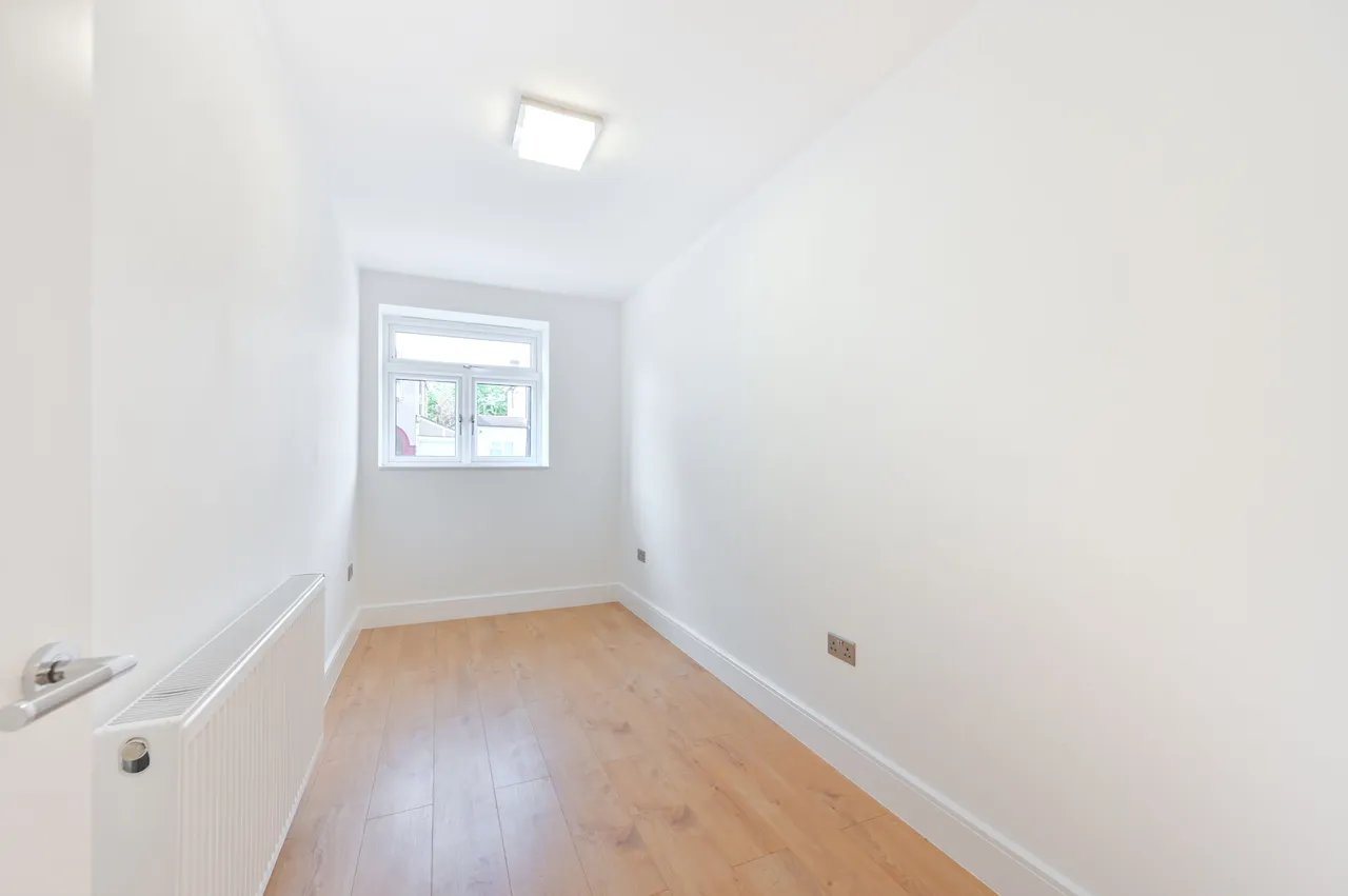 126 Fleetwood Road, London, photo 12