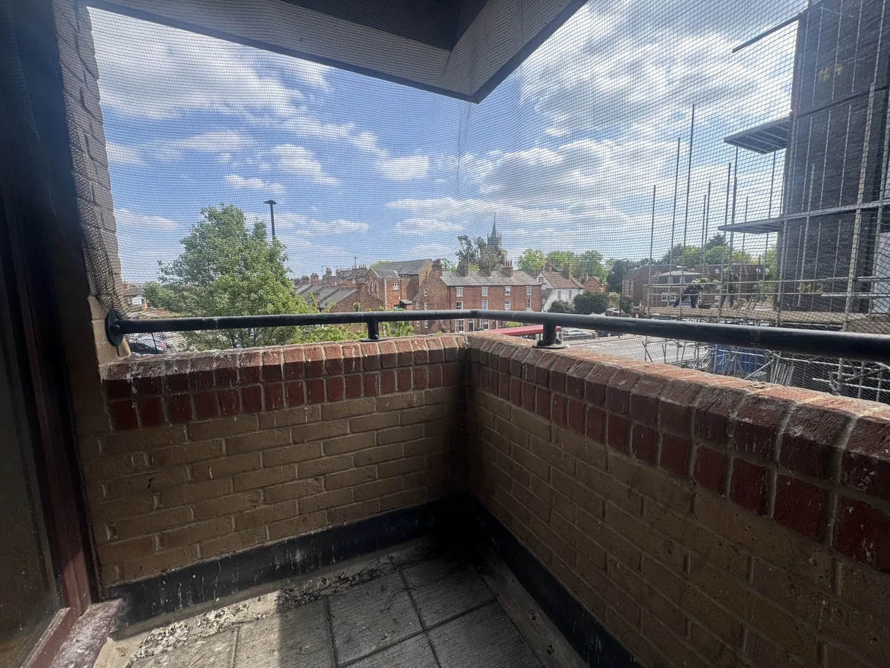 2 bed flat to rent — Oxford Road, AYLESBURY