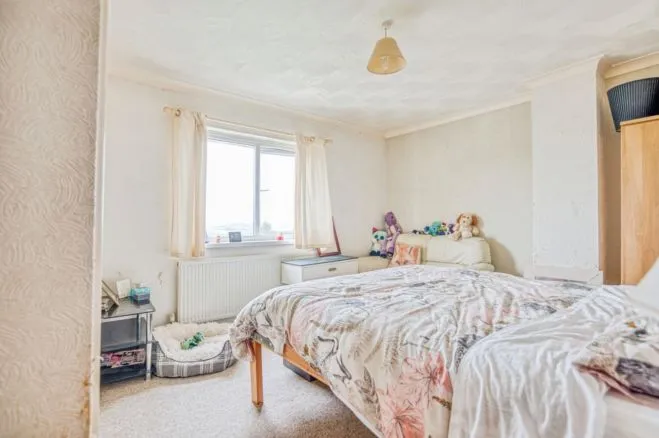 Military Road, Pembroke Dock, SA72, photo 11