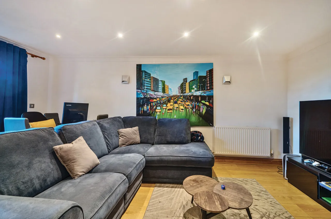 Canute Road, Ocean Village, SO14, photo 5