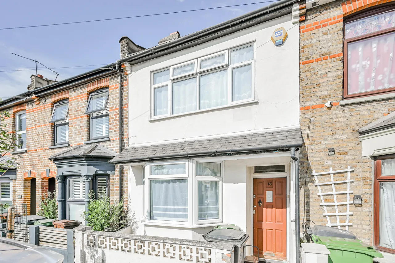 2 bed house for sale, London, E17