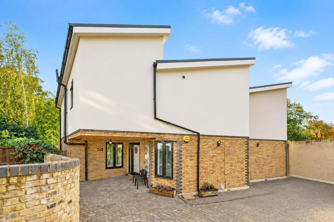 Ivanhoe Road, London, SE5, photo 27